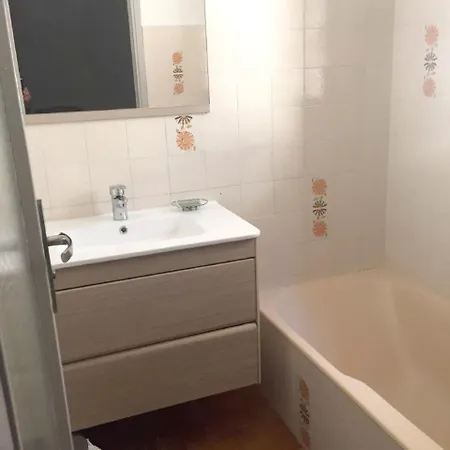 With 3 Bedrooms In Bonifacio With Wonderful Sea View Terrace And Wifi 3 Km From The Beach Appartement Bonifacio (Corsica)